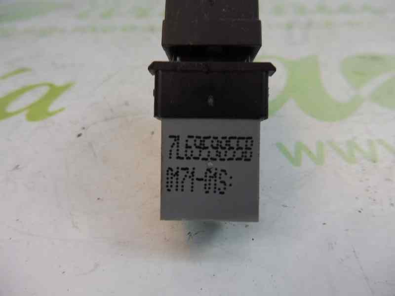 Recambio de mando elevalunas delantero derecho para seat leon (1p1) style copa referencia OEM IAM 7L6959855B  