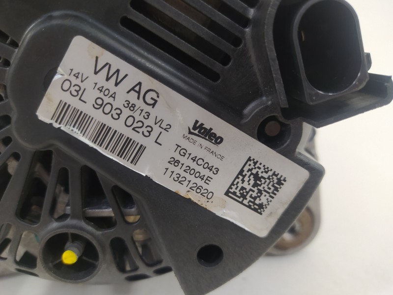 Recambio de alternador para volkswagen golf vii lim. advance bluemotion referencia OEM IAM 03L903023L  