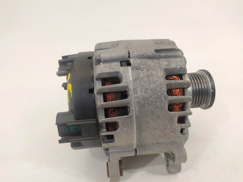 Recambio de alternador para volkswagen golf vii lim. advance bluemotion referencia OEM IAM 03L903023L  