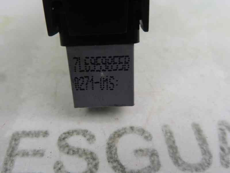 Recambio de mando elevalunas trasero izquierdo para seat leon (1p1) style copa referencia OEM IAM 7L6959855B  