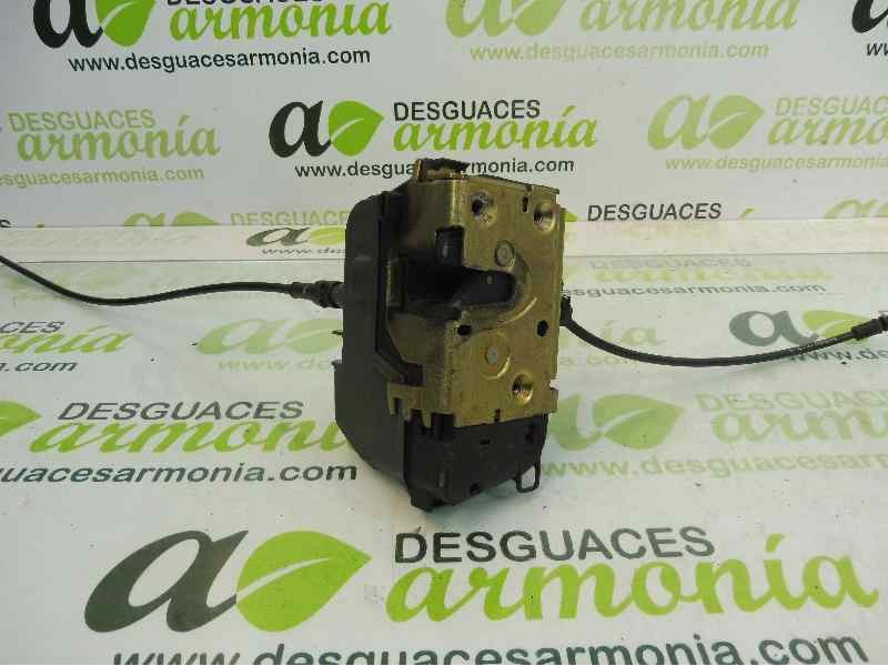 Recambio de cerradura puerta trasera izquierda para renault megane ii familiar dynamique confort referencia OEM IAM 8200212468  