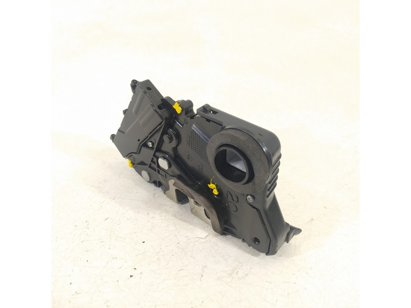 Recambio de cerradura puerta delantera derecha para toyota yaris (ksp9/scp9/nlp9) básico referencia OEM IAM 690300D140  