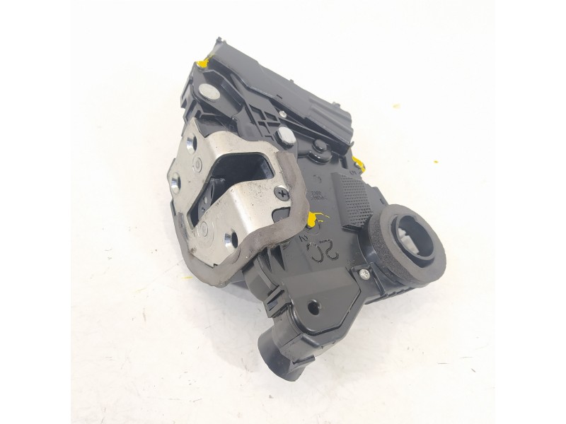 Recambio de cerradura puerta delantera derecha para toyota yaris (ksp9/scp9/nlp9) básico referencia OEM IAM 690300D140  