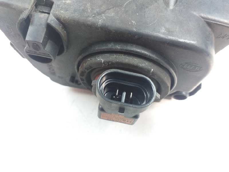 Recambio de faro antiniebla derecho para volkswagen passat variant (365) edition bluemotion referencia OEM IAM   