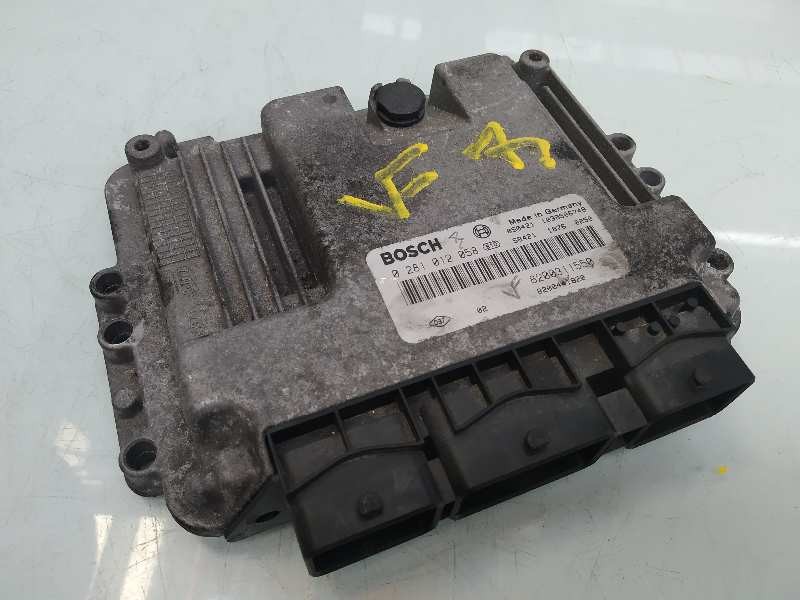 Recambio de centralita motor uce para renault laguna ii grandtour (kg0) dynamique luxe referencia OEM IAM 8200311550 0281012058 