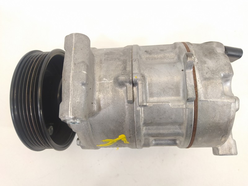 Recambio de compresor aire acondicionado para volkswagen golf vii lim. advance bluemotion referencia OEM IAM 5Q0820803  