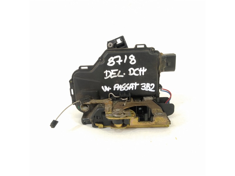 Recambio de cerradura puerta delantera derecha para volkswagen passat berlina (3b2) comfortline referencia OEM IAM 3B0885738E   Recambio de cerradura puerta delantera derecha para volkswagen passat berlina (3b2) comfortline referencia OEM IAM 3B0885738E