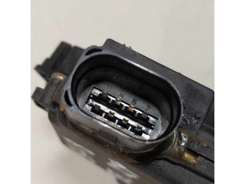 Recambio de cerradura puerta delantera derecha para volkswagen passat berlina (3b2) comfortline referencia OEM IAM 3B0885738E   Recambio de cerradura puerta delantera derecha para volkswagen passat berlina (3b2) comfortline referencia OEM IAM 3B0885738E