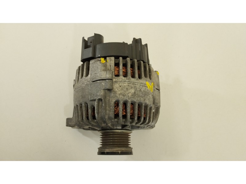 Recambio de alternador para volkswagen golf v berlina (1k1) gt sport referencia OEM IAM 03C903023C  