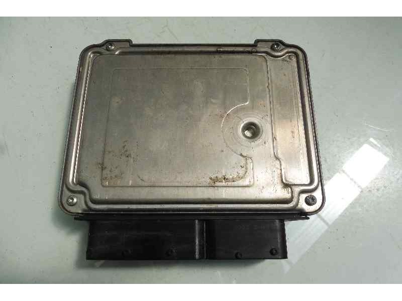 Recambio de centralita motor uce para opel vectra c berlina elegance referencia OEM IAM 55197152 0281012533 