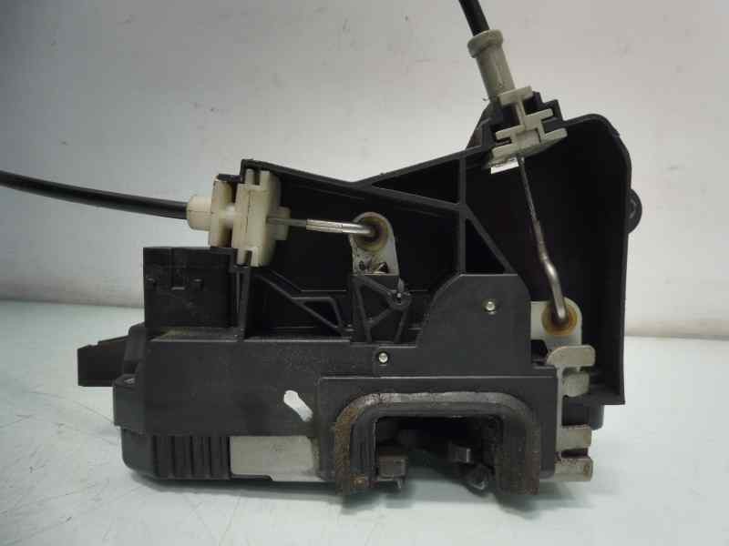 Recambio de cerradura puerta delantera izquierda para opel vectra c berlina elegance referencia OEM IAM 13210767  