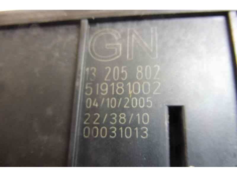 Recambio de caja reles / fusibles para opel vectra c berlina elegance referencia OEM IAM 13205802 519181002 