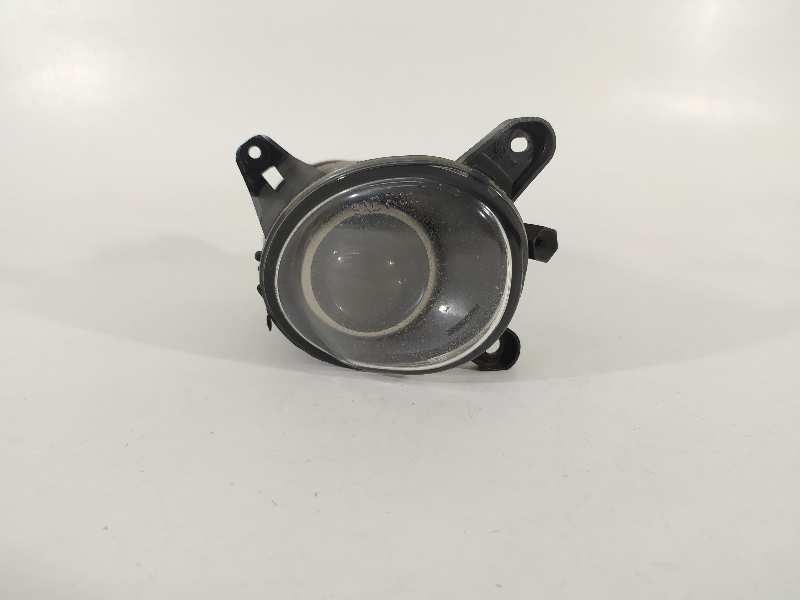 Recambio de faro antiniebla derecho para volkswagen passat berlina (3b3) trendline referencia OEM IAM 3B7941700A  