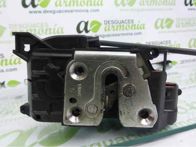 Recambio de cerradura puerta trasera izquierda para renault clio iii authentique referencia OEM IAM 8200300128  