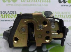 Recambio de cerradura puerta trasera derecha para toyota corolla (e12) 2.0 d-4d linea luna berlina referencia OEM IAM 6905012350 2
