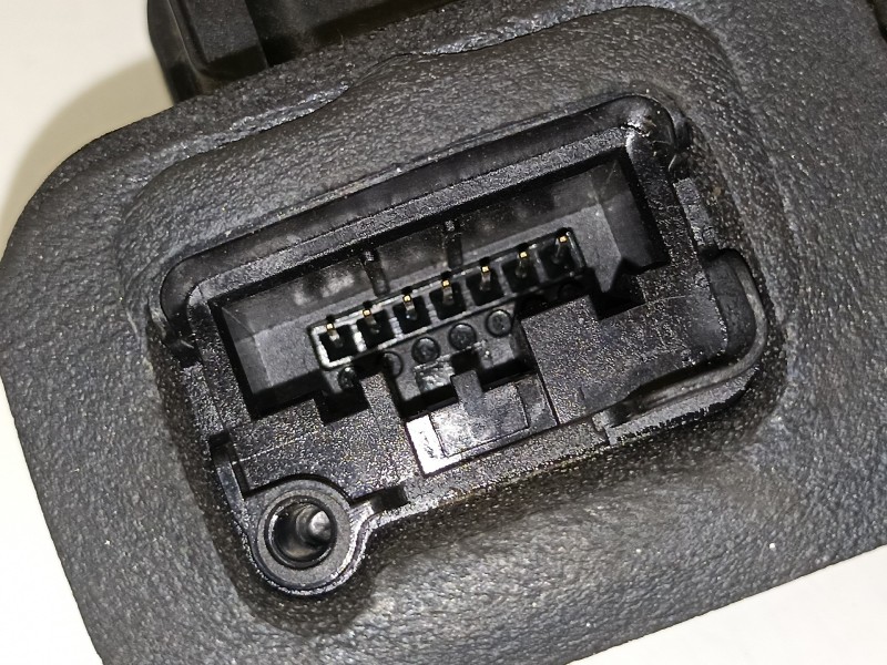 Recambio de cerradura puerta trasera derecha para volkswagen golf vii lim. advance bluemotion referencia OEM IAM 5K4839016Q  