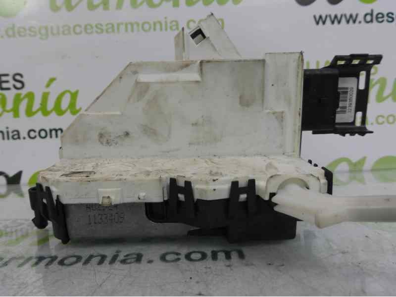 Recambio de cerradura puerta delantera derecha para peugeot partner kombi access referencia OEM IAM 323950029  