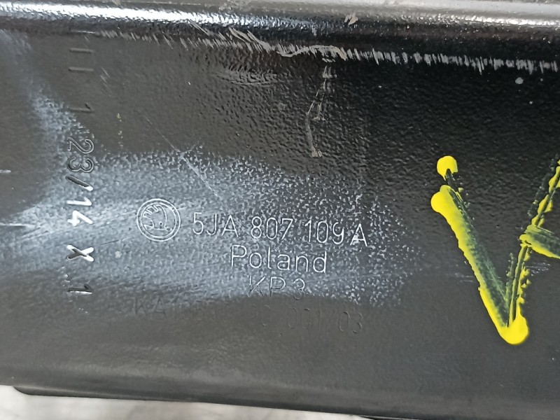 Recambio de refuerzo paragolpes delantero para seat toledo (kg3) reference referencia OEM IAM 5JA807109A  