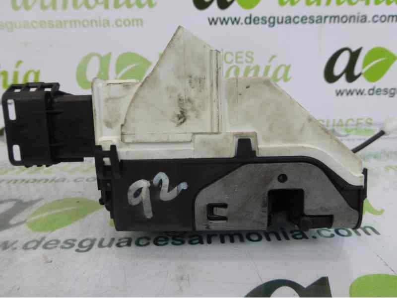 Recambio de cerradura puerta delantera derecha para peugeot partner kombi access referencia OEM IAM 323950029  