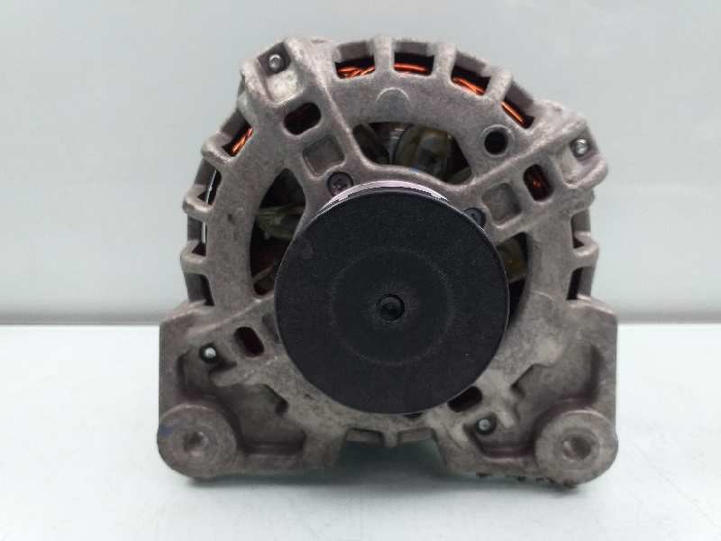 Recambio de alternador para dacia sandero stepway referencia OEM IAM 231008593R  