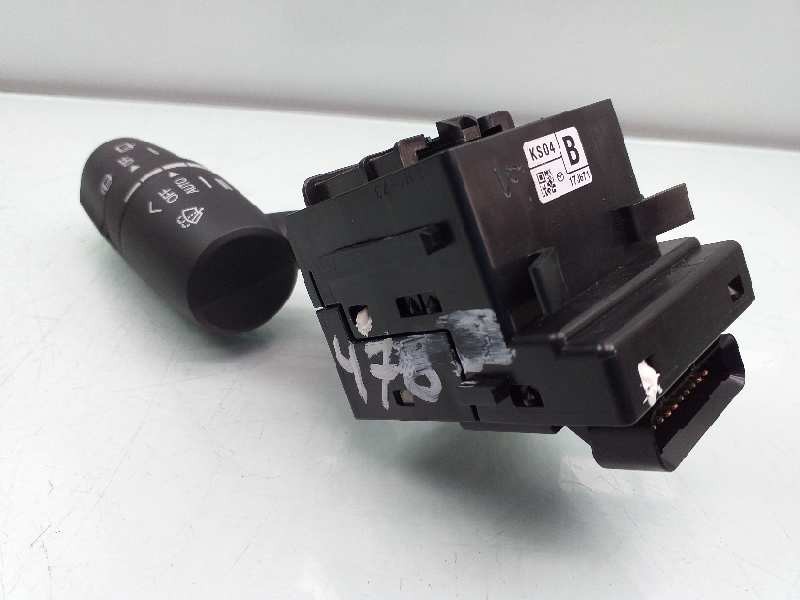 Recambio de mando limpia para mazda cx-5 center-line 2wd referencia OEM IAM 17J671  