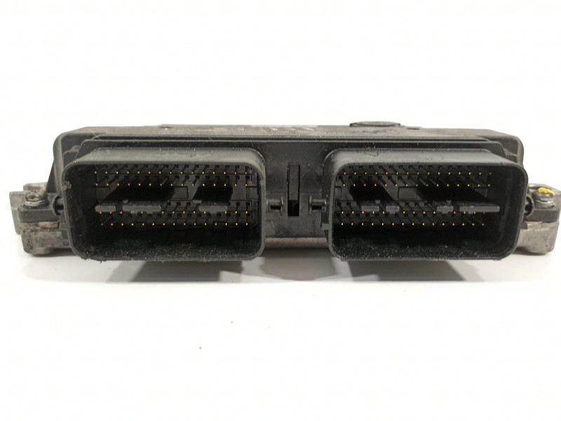 Recambio de centralita motor uce para suzuki swift berlina (mz) gl (3-ptas.) referencia OEM IAM 3392072K01  