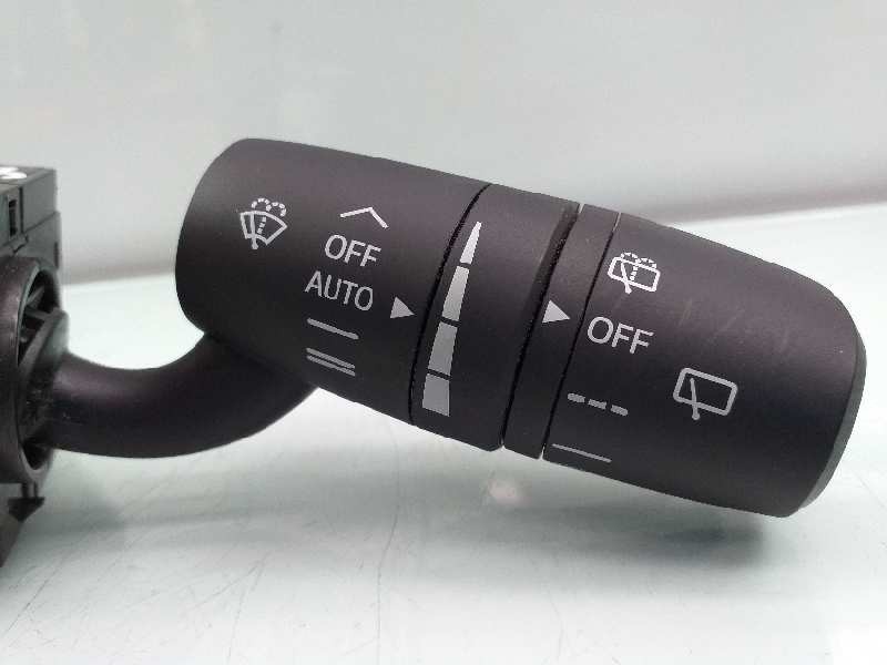 Recambio de mando limpia para mazda cx-5 center-line 2wd referencia OEM IAM 17J671  