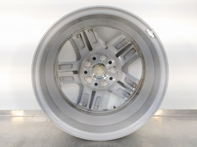 Recambio de llanta para hyundai kona essence 2wd referencia OEM IAM 52910J9100  