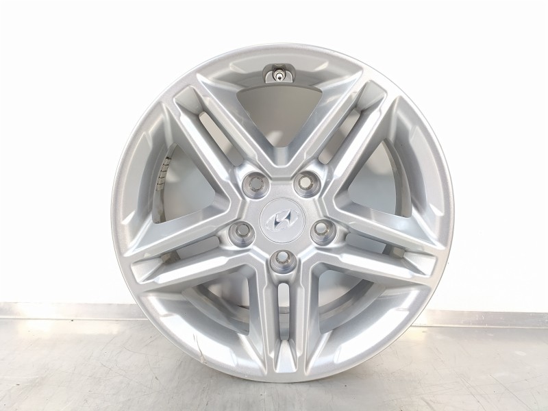 Recambio de llanta para hyundai kona essence 2wd referencia OEM IAM 52910J9100  