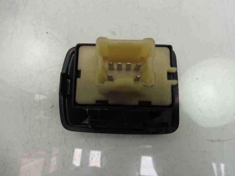 Recambio de mando elevalunas delantero derecho para dacia sandero stepway referencia OEM IAM 254217475R  