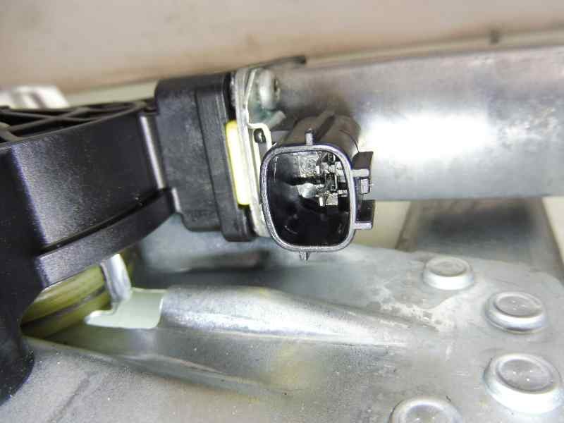 Recambio de elevalunas delantero derecho para dacia sandero stepway referencia OEM IAM 807209299R  