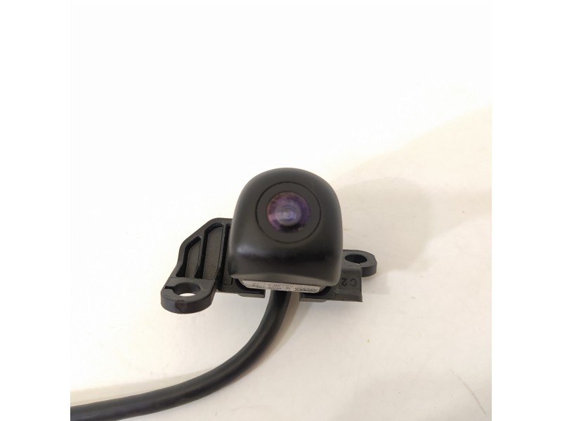 Recambio de camara para hyundai kona essence 2wd referencia OEM IAM 95760J9000  
