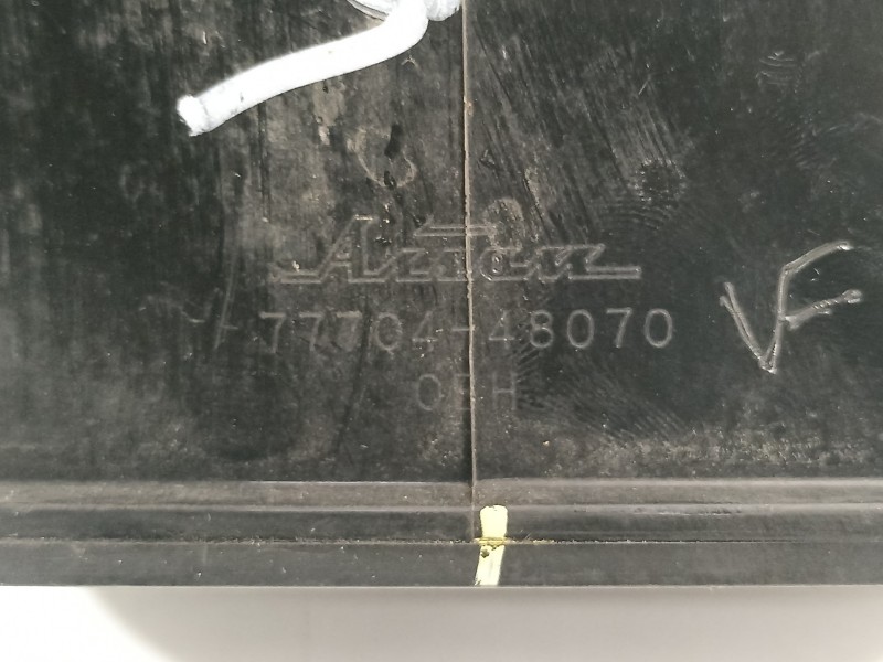 Recambio de filtro carbono activo para lexus rx 450h referencia OEM IAM 7770448070  