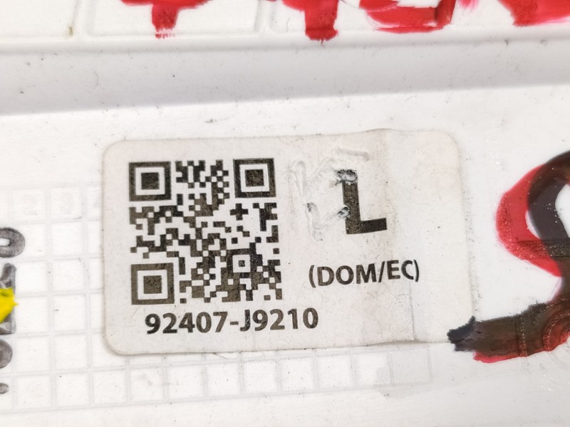 Recambio de piloto delantero izquierdo para hyundai kona essence 2wd referencia OEM IAM 92407J9210  