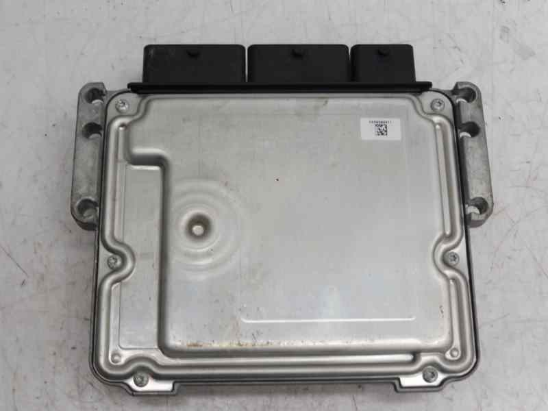 Recambio de centralita motor uce para renault clio iv business referencia OEM IAM 237106319R 0281032811 