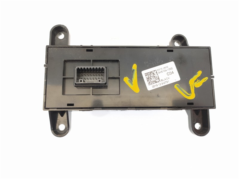 Recambio de mando multifuncion para hyundai kona essence 2wd referencia OEM IAM 93710J9030  