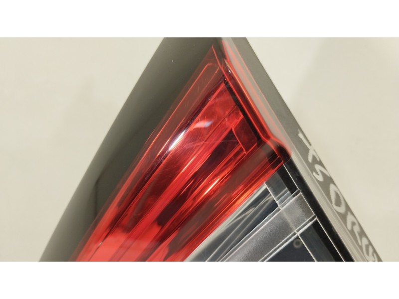 Recambio de piloto trasero derecho para renault captur intens referencia OEM IAM 265501712R 265508073R 0286414164