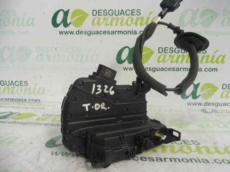 Recambio de cerradura puerta trasera derecha para renault clio iv business referencia OEM IAM 825002104R 40727237 