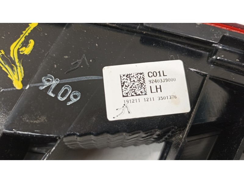 Recambio de piloto trasero izquierdo para hyundai kona essence 2wd referencia OEM IAM 92403J9000  