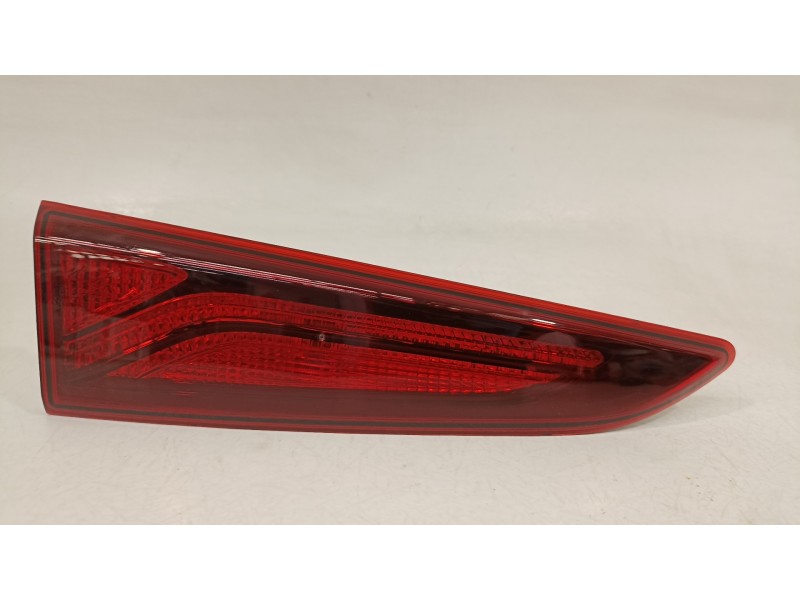 Recambio de piloto trasero izquierdo para hyundai kona essence 2wd referencia OEM IAM 92403J9000  