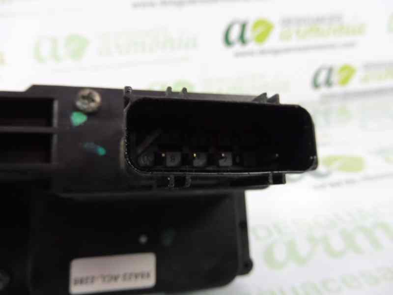 Recambio de cerradura puerta delantera derecha para ford fiesta (cbk) ambiente referencia OEM IAM 2S51B219A64EB 2S51B21 