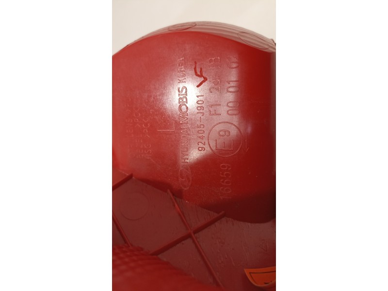 Recambio de piloto trasero izquierdo para hyundai kona essence 2wd referencia OEM IAM 92405J901  