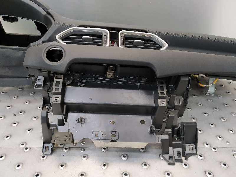 Recambio de salpicadero para mazda cx-5 center-line 2wd referencia OEM IAM   