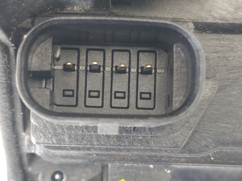 Recambio de cerradura puerta trasera derecha para bmw serie x1 (f48) sdrive18d xline referencia OEM IAM 728194009 18283810 