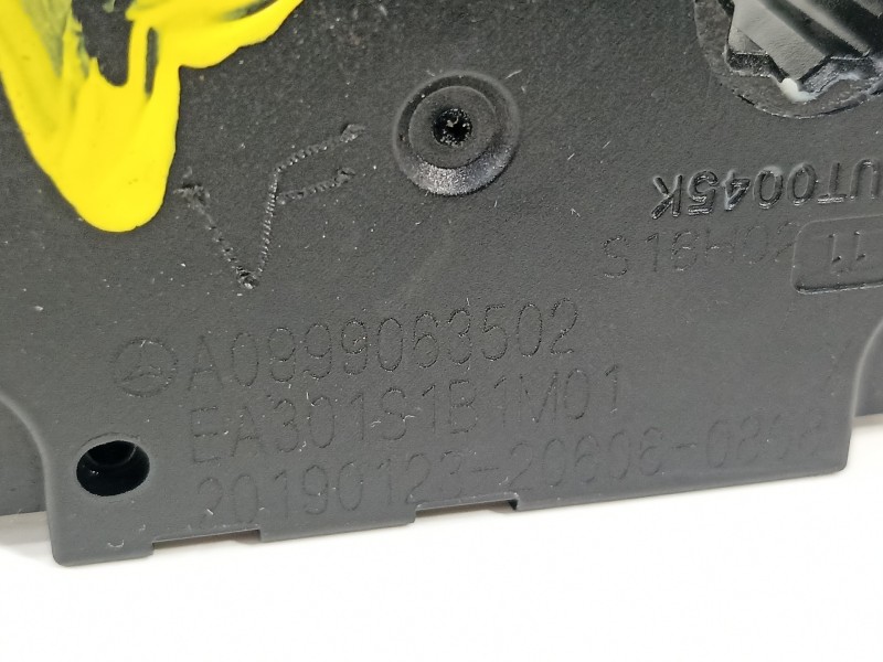 Recambio de motor apertura trampillas climatizador para mercedes-benz clase b (w247) 247 referencia OEM IAM A0999063502  