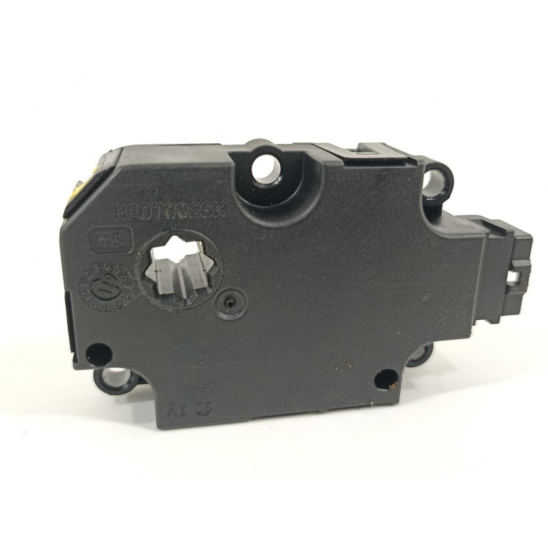 Recambio de motor apertura trampillas climatizador para mercedes-benz clase b (w247) 247 referencia OEM IAM A0999063502  