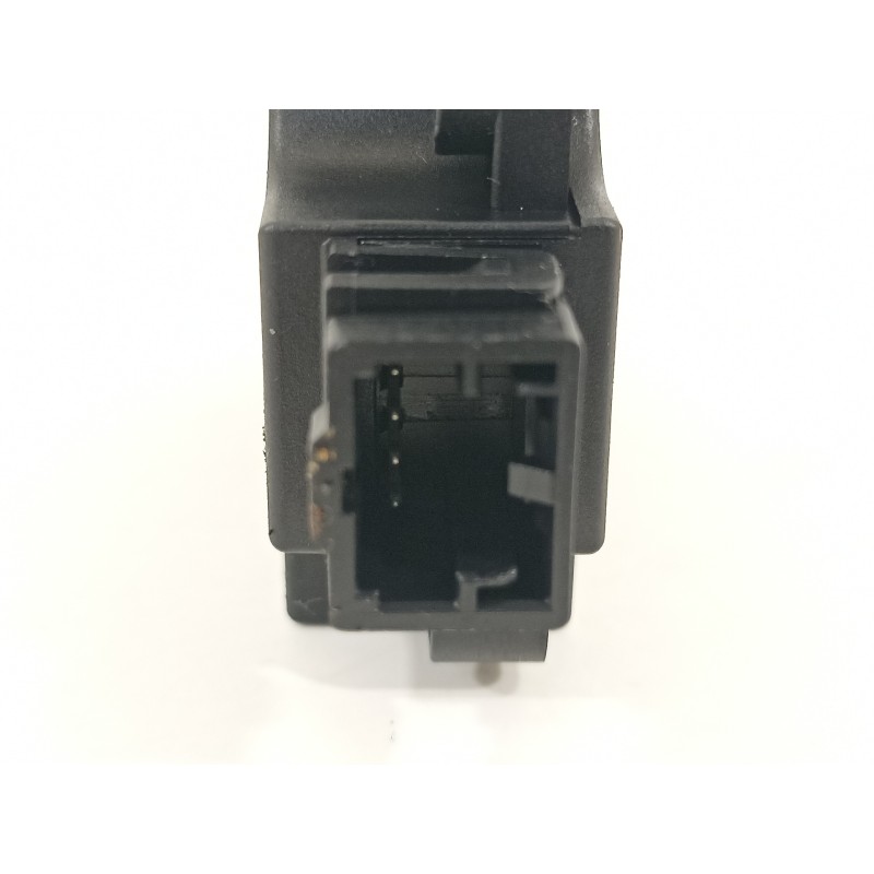 Recambio de motor apertura trampillas climatizador para mercedes-benz clase b (w247) 247 referencia OEM IAM A0999063502  