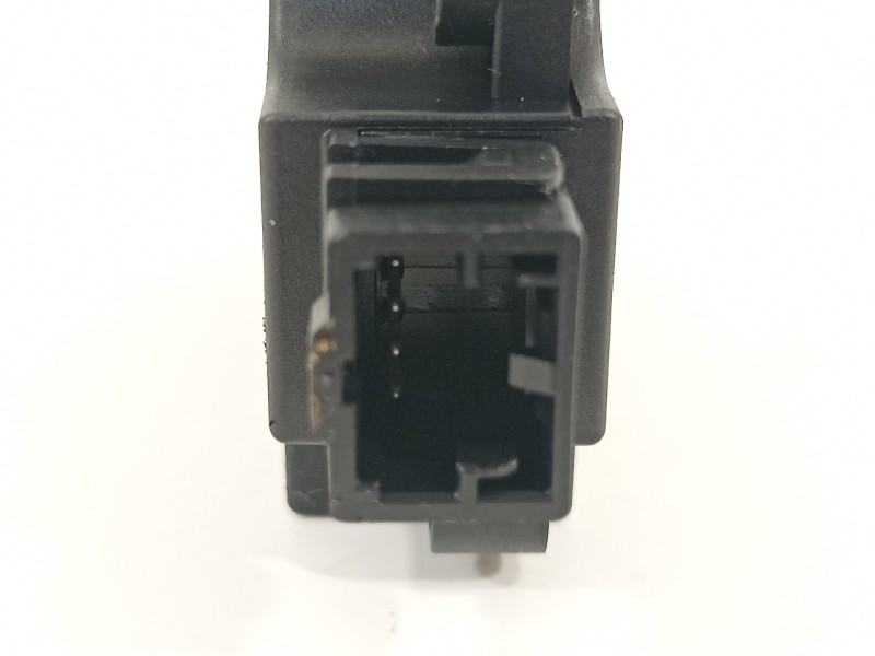 Recambio de motor apertura trampillas climatizador para mercedes-benz clase b (w247) 247 referencia OEM IAM A0999063502  