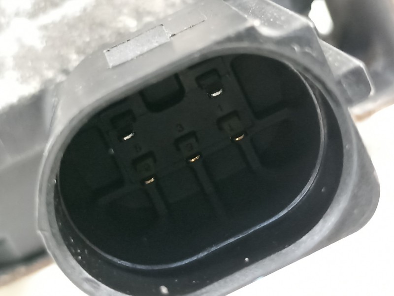 Recambio de valvula egr para kia soul ( ) concept referencia OEM IAM 284102A600  