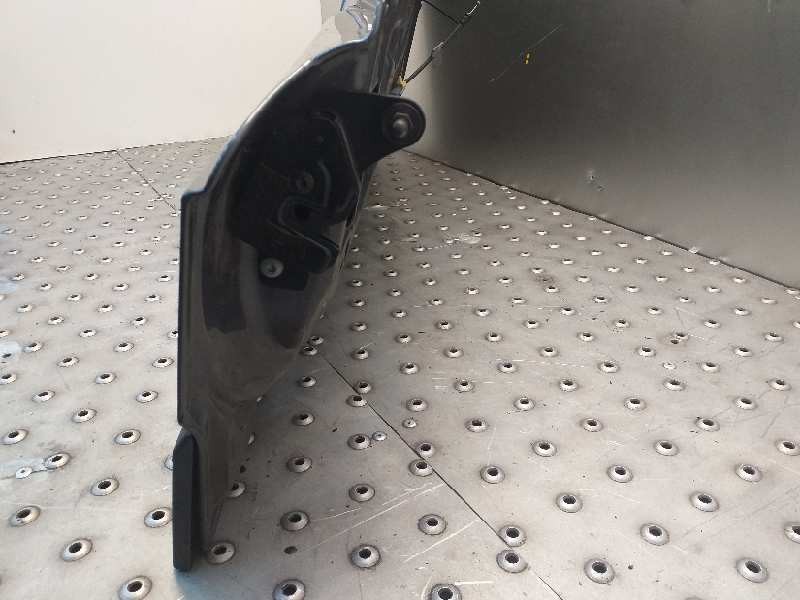 Recambio de porton trasero para land rover discovery v6 td s referencia OEM IAM   